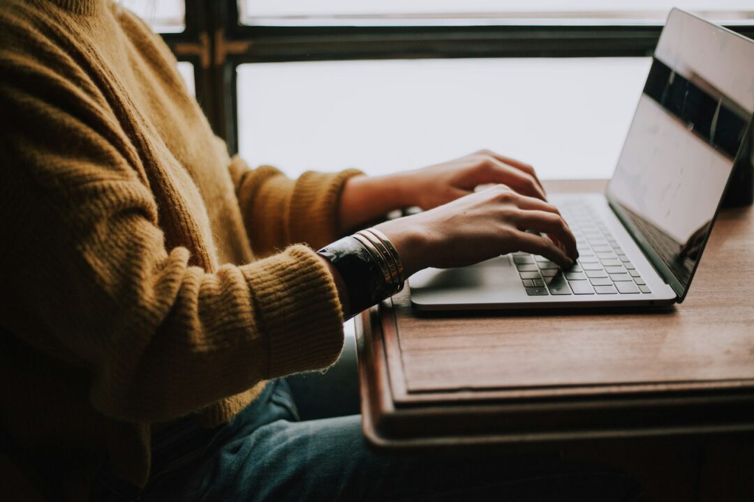 https://urukpm.com/wp-content/uploads/2025/03/christin-hume-mfB1B1s4sMc-unsplash-1080x720.jpg